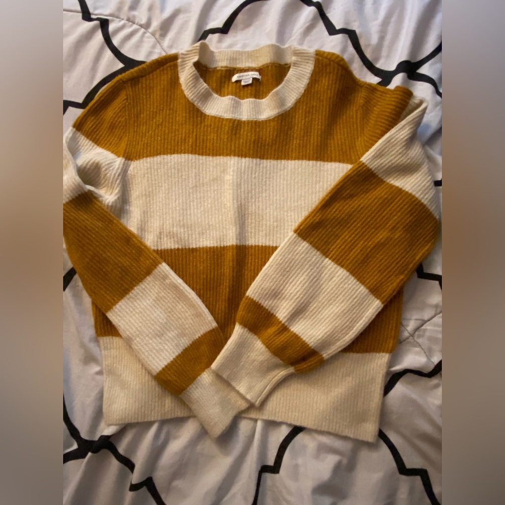 Women’s sweater